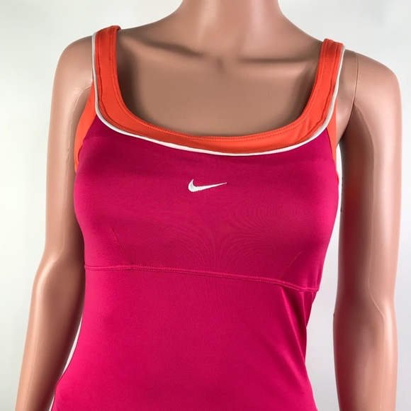 Nike Tank Top w/ Built-in Bra Size Small - Picture 5 of 6